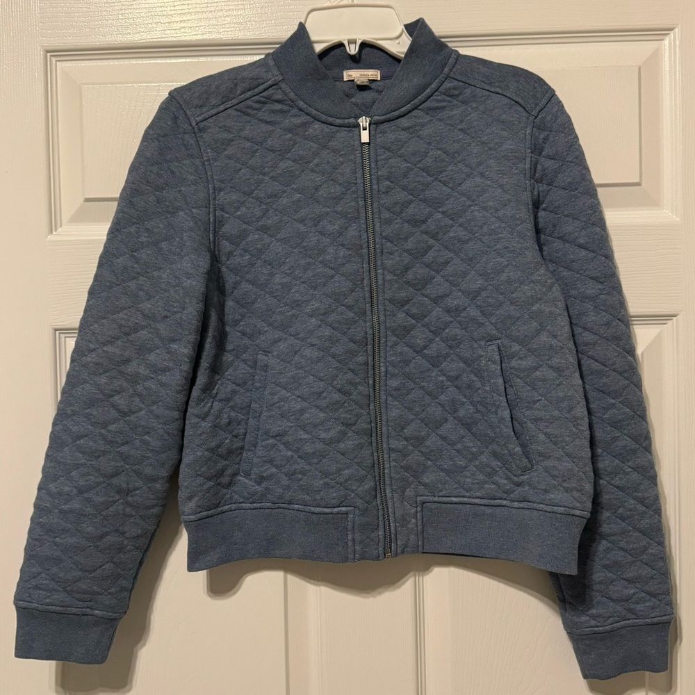 Gap women’s blue Quilted zip up sweatshirt
